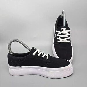DC Trase Platform Skateboard Sneakers Black/White Women’s Size 6